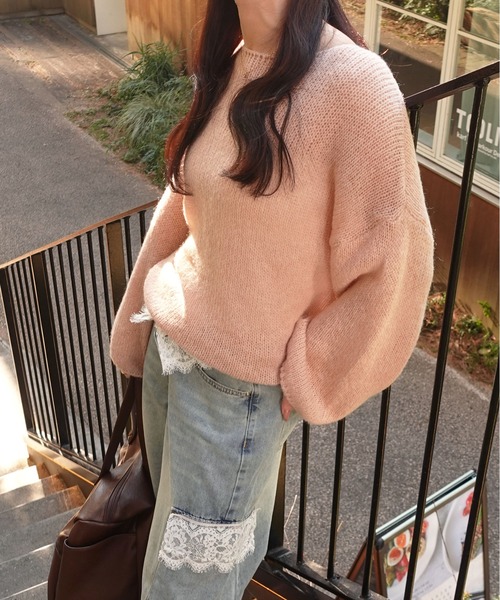 unnu(ユヌ)の「ワイドネックルーズニット(ニット/セーター・レディース・ブラック/アイボリー/ピンク・F)」の6枚目の写真