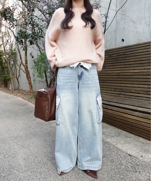 unnu(ユヌ)の「ワイドネックルーズニット(ニット/セーター・レディース・ブラック/アイボリー/ピンク・F)」の10枚目の写真