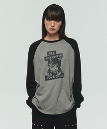 ITZAVIBE（イッザバイブ）の「NICE PEOPLE LOVE CATS RAGLAN LONG SLEEVE - BLACK（Tシャツ/カットソー）」