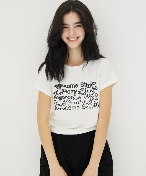AWESOME STUDIO(オーサムスタジオ)の「ウェーブレタリングクロップスリム半袖Tシャツアイボリー(Tシャツ/カットソー・レディース・その他・FREE)」の5枚目の写真