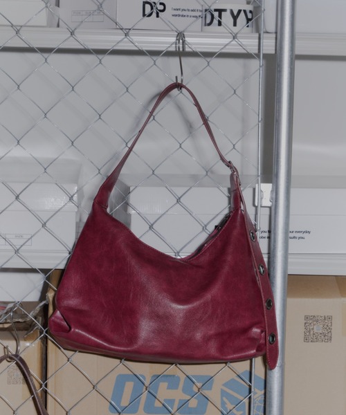 DTYYPE(ドタイプ)の「アイレットショルダーバッグ(ショルダーバッグ・レディース・ブラウン/ブラック/レッド・FREE)」の16枚目の写真