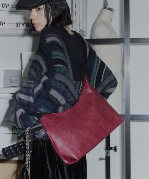 DTYYPE(ドタイプ)の「アイレットショルダーバッグ(ショルダーバッグ・レディース・ブラウン/ブラック/レッド・FREE)」の13枚目の写真