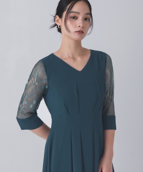 Rose of Sharon(ローズオブシャロン)の「シアー袖Vネックフレアドレス(ドレス・レディース・ボルドー/ライトカーキ/ネイビー/ブラック/グレイッシュベージュ/ダークグリーン/ブルー・M/L/LL)」の4枚目の写真