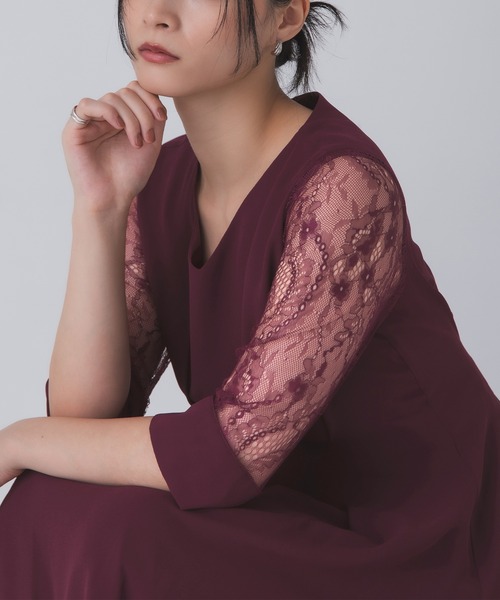 Rose of Sharon(ローズオブシャロン)の「シアー袖Vネックフレアドレス(ドレス・レディース・ボルドー/ライトカーキ/ネイビー/ブラック/グレイッシュベージュ/ダークグリーン/ブルー・M/L/LL)」の15枚目の写真