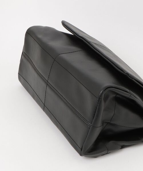 gossip!ロサンゼルス(ゴシップロサンゼルス)の「Y2Kガーリー大容量レトロショルダーバッグ(A5対応)(ショルダーバッグ・レディース・アイボリー/ブラック・FREE)」の20枚目の写真