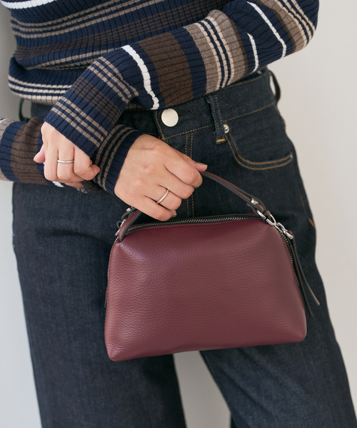 Spick & Span（スピックアンドスパン）の「GIANNI CHIARINI / ジャンニ キアリーニ ALIFA（ショルダーバッグ・レディース・ボルドー/チャコールグレー・FREE）」の2枚目の写真