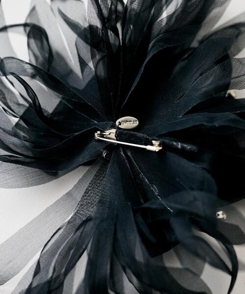 UNTITLED（アンタイトル）の「【Made In Japan】シルクコサージュ（ブローチ/コサージュ・レディース・ホワイト/ブラック・99）」の6枚目の写真