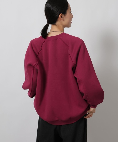 LAKOLE(ラコレ)の「裏起毛刺繍ロゴスウェット / 637524(スウェット・レディース・ボルドー/グリーン/オートミール/ブラック・FREE)」の16枚目の写真