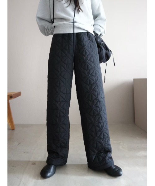 TRUNC（トランクエイティーエイト）の「Quilting Straight Pants / キルティングストレートパンツ（その他パンツ・レディース・ブラック・FREE）」の15枚目の写真