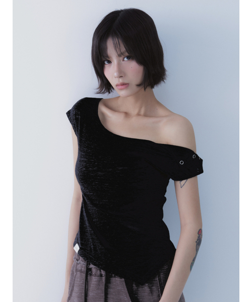 SETSETSET（セットセットセット）の「UNBALANCE SNAP T-SHIRT BLACK（Tシャツ/カットソー・レディース・その他・ONE SIZE）」の3枚目の写真