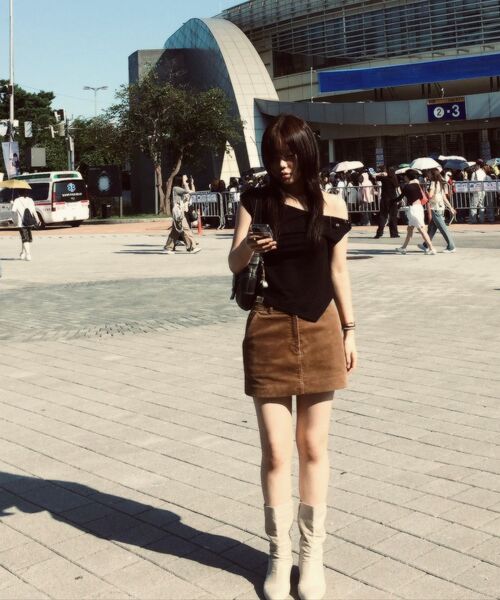 SETSETSET（セットセットセット）の「UNBALANCE SNAP T-SHIRT BLACK（Tシャツ/カットソー・レディース・その他・ONE SIZE）」の14枚目の写真
