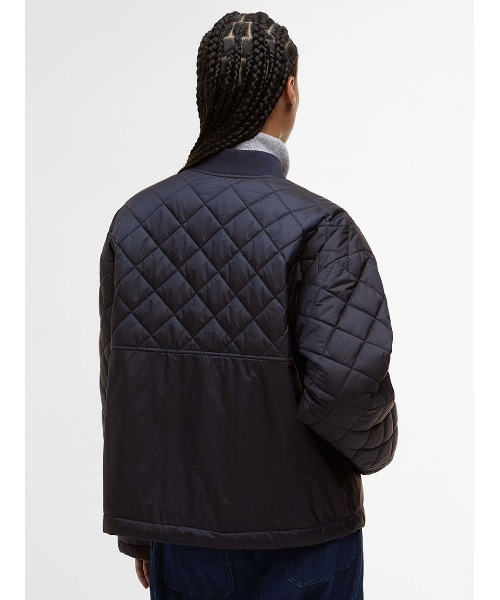 Barbour(バブアー)の「Wetherbyキルティングジャケット(その他アウター・レディース・オリーブ/ネイビー・8/10)」の10枚目の写真