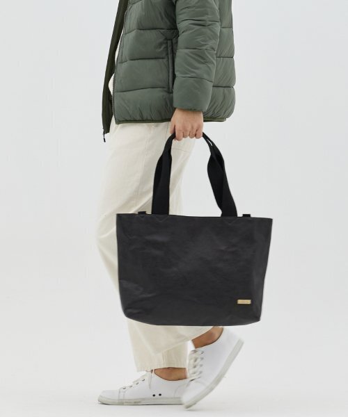 WALLAROO（ワラル）の「ワラル 3wayバッグ ラファワイド_ブラック（エコバッグ/サブバッグ・レディース・ブラック・FREE）」の4枚目の写真