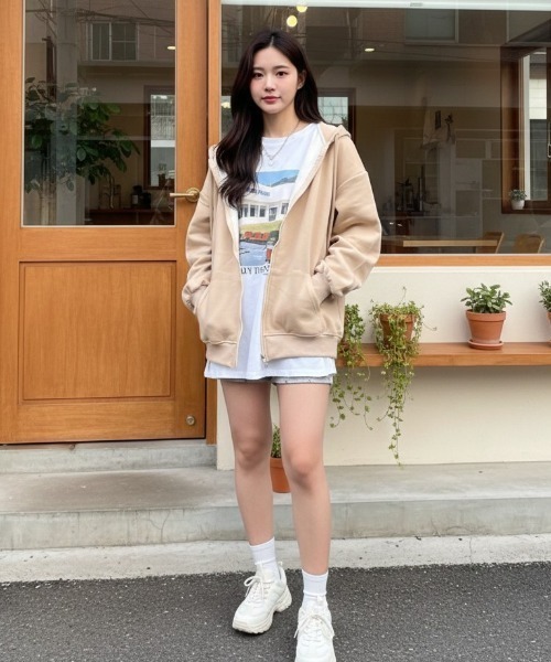 LAC-VERT（ラック・ヴェール）の「オーバーサイズZIPフーディー（パーカー・レディース・ブラック/アイボリー/グレー・FREE）」の11枚目の写真