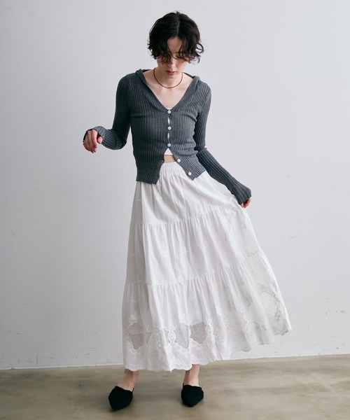 Trish（トリッシュ）の「レース刺繍ティアードロングスカート（スカート・レディース・ホワイト/ブラック・FREE）」の14枚目の写真