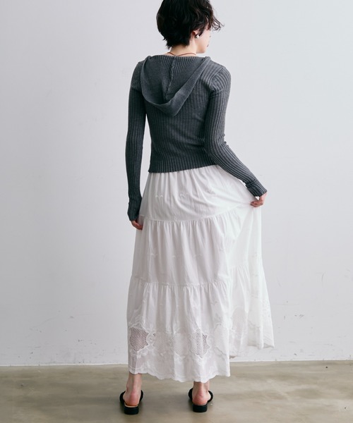 Trish（トリッシュ）の「レース刺繍ティアードロングスカート（スカート・レディース・ホワイト/ブラック・FREE）」の17枚目の写真