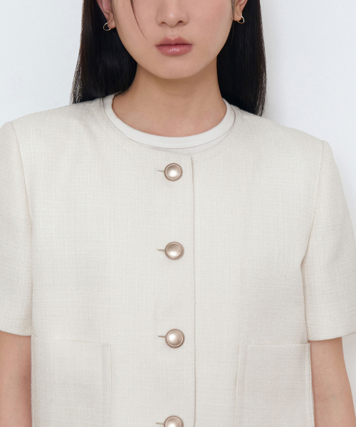 MUSINSA STANDARD WOMAN（ムシンサスタンダードウーマン）の「ウィメンズラウンドネックツイードクロップ半袖ジャケット[クリーム]（テーラードジャケット・レディース・その他・LARGE/SMALL/X-SMALL/MEDIUM）」の4枚目の写真