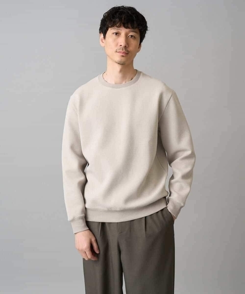 a.v.v（アーヴェヴェ）の「【イージーケア/洗濯機で洗える/毛玉になりにくい/ストレッチ】サッカーダンボールプルオーバー（Tシャツ/カットソー・メンズ・ライトグレー/ダークインディゴブルー/クリーム・48/50/46）」の4枚目の写真