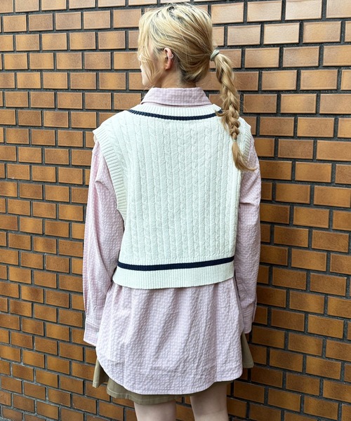 DOUBLE NAME（ダブルネーム）の「ワンポイント刺しゅうラインニットベスト（ニット/セーター・レディース・オフホワイト/グリーン/ブラック系その他・FREE）」の14枚目の写真