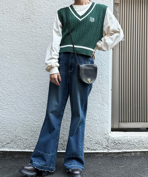 DOUBLE NAME（ダブルネーム）の「ワンポイント刺しゅうラインニットベスト（ニット/セーター・レディース・オフホワイト/グリーン/ブラック系その他・FREE）」の11枚目の写真