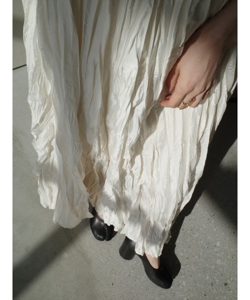 amel（エイメル）の「【RE ARRIVAL】ワッシャーボリュームロングスカート / アイボリー（スカート・レディース・アイボリー・FREE）」の2枚目の写真