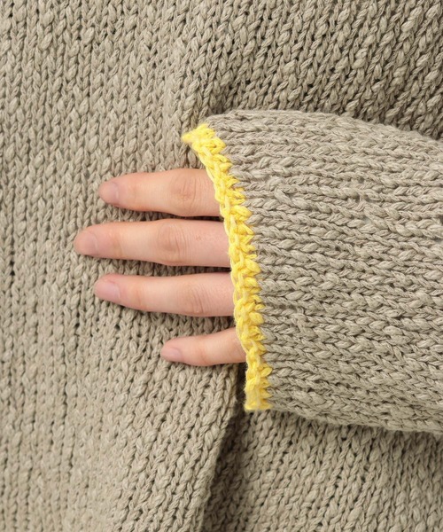 BAYFLOW（ベイフロー）の「[春まで着られる]カラーヘムVネックニットプルオーバー（ニット/セーター・レディース・ネイビー/グレイッシュベージュ/オフホワイト・FREE）」の15枚目の写真