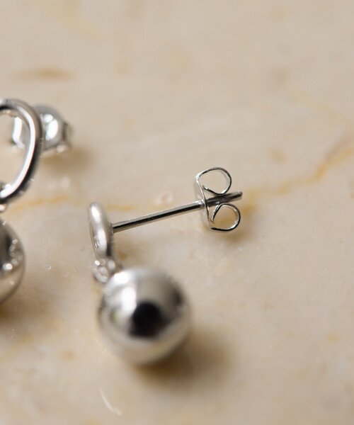 ear PAPILLONNER(イアパピヨネ)の「《金属アレルギー対応/ステンレス》リング×ボールピアス(ピアス(両耳用)・レディース・シルバー/ゴールド・FREE)」の5枚目の写真