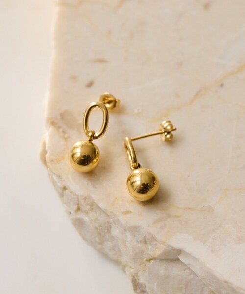 ear PAPILLONNER(イアパピヨネ)の「《金属アレルギー対応/ステンレス》リング×ボールピアス(ピアス(両耳用)・レディース・シルバー/ゴールド・FREE)」の8枚目の写真