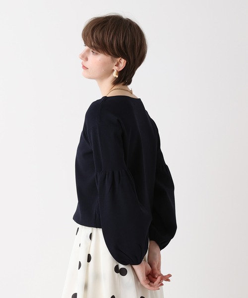 allureville(アルアバイル)の「ビショップスリーブプルオーバー(ニット/セーター・レディース・グリーン/ネイビー/オフホワイト・2)」の4枚目の写真