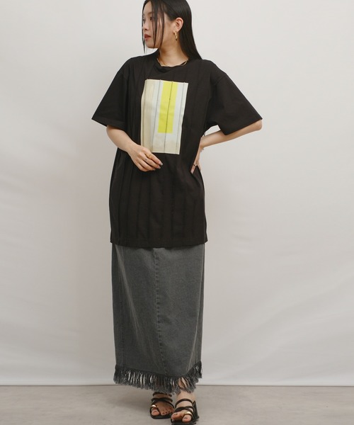 palm RICHE(ポームリシュ)の「プリーツプリントチュニックT(Tシャツ/カットソー・レディース・アイボリー/ブラック/イエロー×グリーン・M)」の3枚目の写真