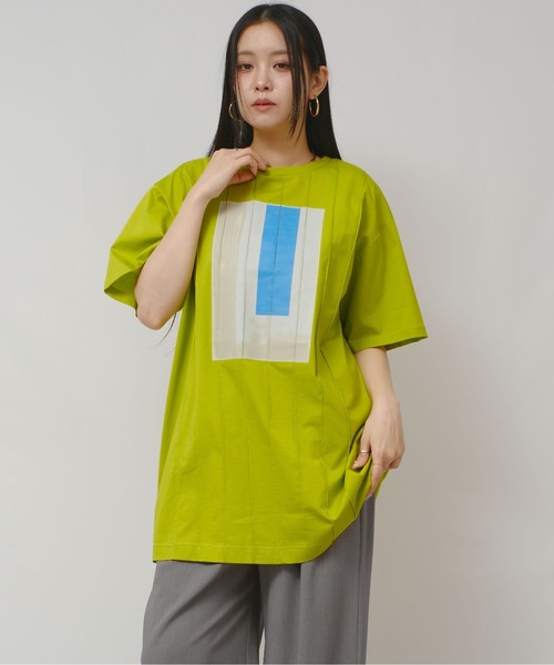 palm RICHE(ポームリシュ)の「プリーツプリントチュニックT(Tシャツ/カットソー・レディース・アイボリー/ブラック/イエロー×グリーン・M)」の4枚目の写真
