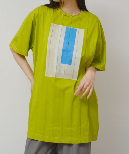 palm RICHE(ポームリシュ)の「プリーツプリントチュニックT(Tシャツ/カットソー・レディース・アイボリー/ブラック/イエロー×グリーン・M)」の11枚目の写真