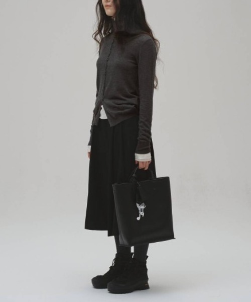 TODAYFUL(トゥデイフル)の「【TODAYFUL/トゥデイフル】Turtleneck Button Knit/タートルネックボタンニット(ニット/セーター・レディース・チャコールグレー/ブラック/ブラウン・FREE)」の7枚目の写真