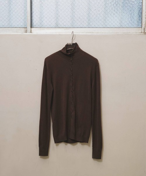TODAYFUL(トゥデイフル)の「【TODAYFUL/トゥデイフル】Turtleneck Button Knit/タートルネックボタンニット(ニット/セーター・レディース・チャコールグレー/ブラック/ブラウン・FREE)」の13枚目の写真