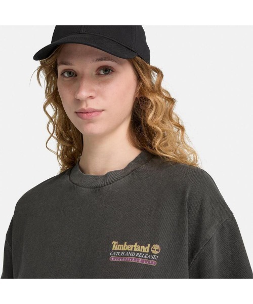 Timberland(ティンバーランド)の「"フライ フィッシング" グラフィック 半袖 Tシャツ ユニセックス(Tシャツ/カットソー・メンズ・ブラック・LARGE/MEDIUM/SMALL/X-LARGE/XX-LARGE)」の3枚目の写真