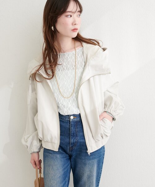 natural couture（ナチュラルクチュール）の「フード付きショートマンパ（マウンテンパーカー・レディース・ブラック/カーキ/グレイッシュベージュ/アイボリー・FREE）」の11枚目の写真