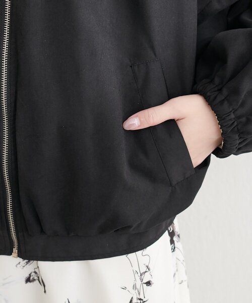 natural couture（ナチュラルクチュール）の「フード付きショートマンパ（マウンテンパーカー・レディース・ブラック/カーキ/グレイッシュベージュ/アイボリー・FREE）」の22枚目の写真