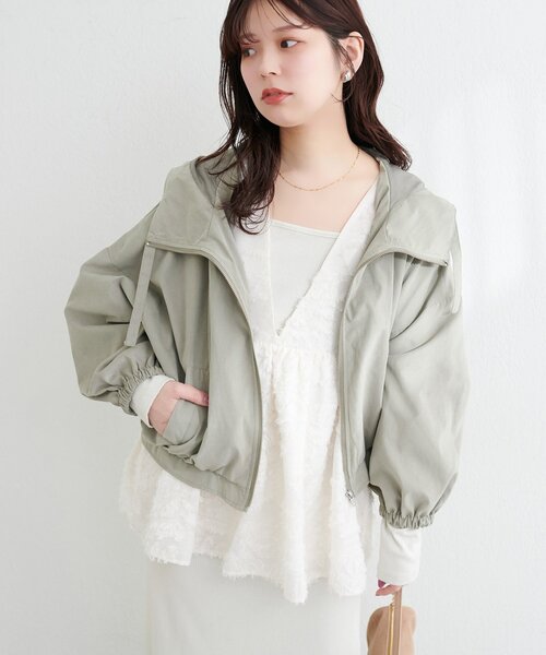 natural couture（ナチュラルクチュール）の「フード付きショートマンパ（マウンテンパーカー・レディース・ブラック/カーキ/グレイッシュベージュ/アイボリー・FREE）」の18枚目の写真