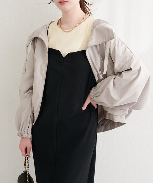 natural couture（ナチュラルクチュール）の「フード付きショートマンパ（マウンテンパーカー・レディース・ブラック/カーキ/グレイッシュベージュ/アイボリー・FREE）」の4枚目の写真