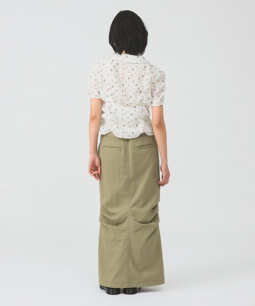 Ray BEAMS（レイビームス）の「フラワー プリント シャーリング シャツ（シャツ/ブラウス・レディース・オフホワイト/ブラック・ONE SIZE）」の5枚目の写真