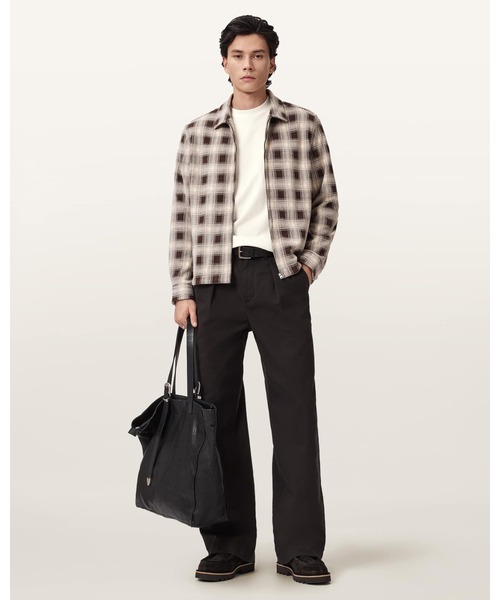 ALLSAINTS(オールセインツ)の「UNDERGROUND OVERSIZED CREW NECK T-SHIRT | アンダーグラウンド オーバーサイズ クルー ネック Tシャツ(Tシャツ/カットソー・メンズ・ホワイト系その他・S/M/XS/L)」の5枚目の写真