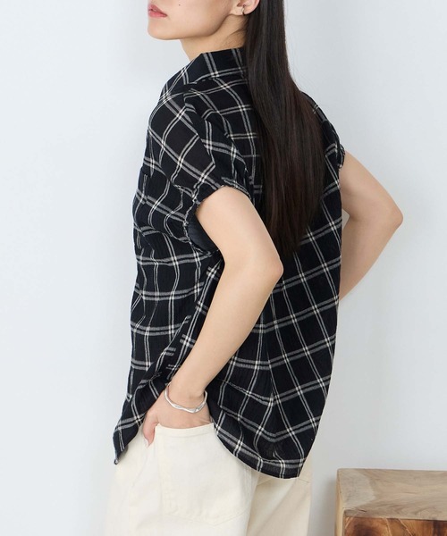 forksy.(フォルクシー)の「【forksy.】アソートデザイン ギャザー フレンチスリーブシャツ / 無地・ストライプ・チェック(シャツ/ブラウス・レディース・ホワイト系/チャコールグレー/ブルー/ピンク系/ブラック系/ブルー系・FREE)」の15枚目の写真