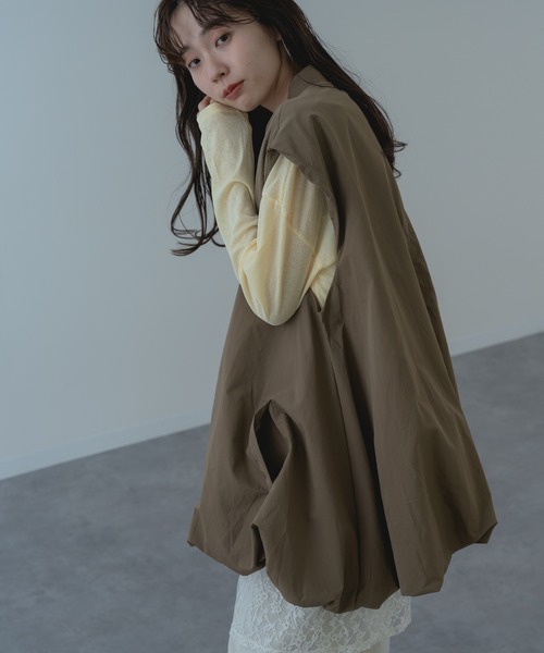 refinedworks（リファインドワークス）の「【refinedworks】ナイロン 生地を使用した バルーンベスト！（その他アウター・レディース・ベージュ/ブラック・FREE）」の10枚目の写真