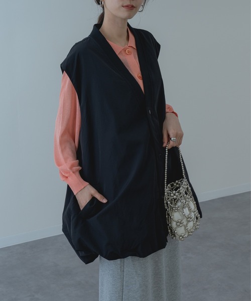 refinedworks（リファインドワークス）の「【refinedworks】ナイロン 生地を使用した バルーンベスト！（その他アウター・レディース・ベージュ/ブラック・FREE）」の18枚目の写真