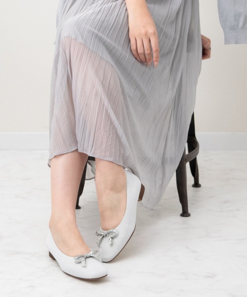 Bridget Birkin(ブリジットバーキン)の「【Bridget Birkin】ビジューリボンラメパンプス(561052)(パンプス・レディース・シルバー系その他/ゴールド系その他/ブラック系その他・24/23.5/23/24.5/22.5)」の5枚目の写真