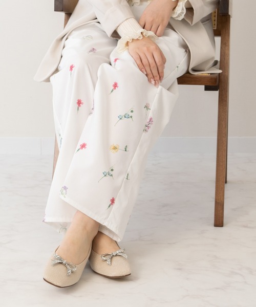 Bridget Birkin(ブリジットバーキン)の「【Bridget Birkin】ビジューリボンラメパンプス(561052)(パンプス・レディース・シルバー系その他/ゴールド系その他/ブラック系その他・24/23.5/23/24.5/22.5)」の11枚目の写真