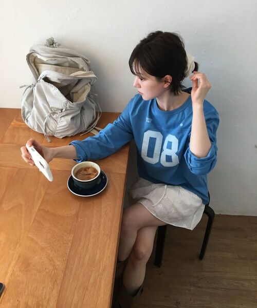 COVERNAT(カバーナット)の「ウィメンズナンバーロゴロングスリーブブルー(Tシャツ/カットソー・レディース・その他・WM/WS)」の3枚目の写真