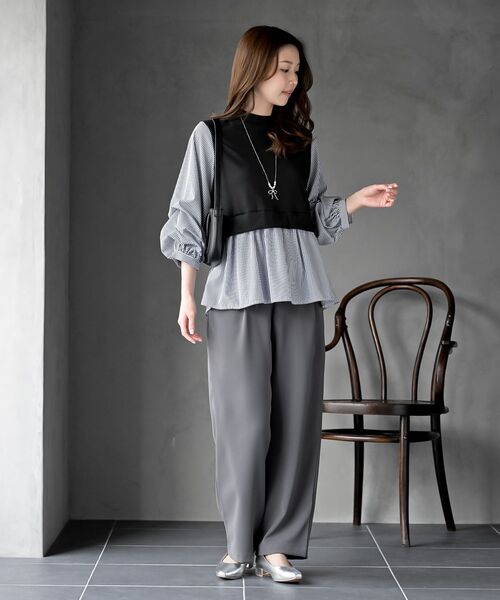 rps（アールピーエス）の「変形タックスリーブ衿付きドッキングブラウス（シャツ/ブラウス・レディース・ネイビー/オフホワイト/ブラック/チェック・フリー）」の13枚目の写真