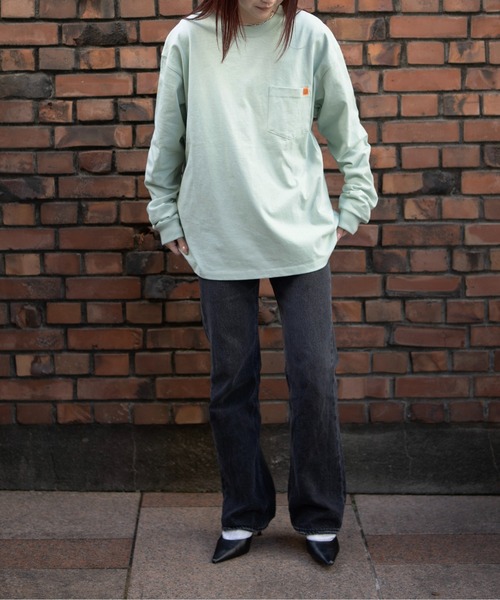 UNIVERSAL OVERALL（ユニバーサルオーバーオール）の「UNIVERSAL OVERALL / Pocket L/S TEE / ポケット長袖Tシャツ（Tシャツ/カットソー・メンズ・オートミール/ネイビー/ブラック/グレイッシュブルー/ライム/ホワイト・S/M/L）」の4枚目の写真