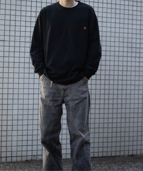 UNIVERSAL OVERALL（ユニバーサルオーバーオール）の「UNIVERSAL OVERALL / Pocket L/S TEE / ポケット長袖Tシャツ（Tシャツ/カットソー・メンズ・オートミール/ネイビー/ブラック/グレイッシュブルー/ライム/ホワイト・S/M/L）」の2枚目の写真